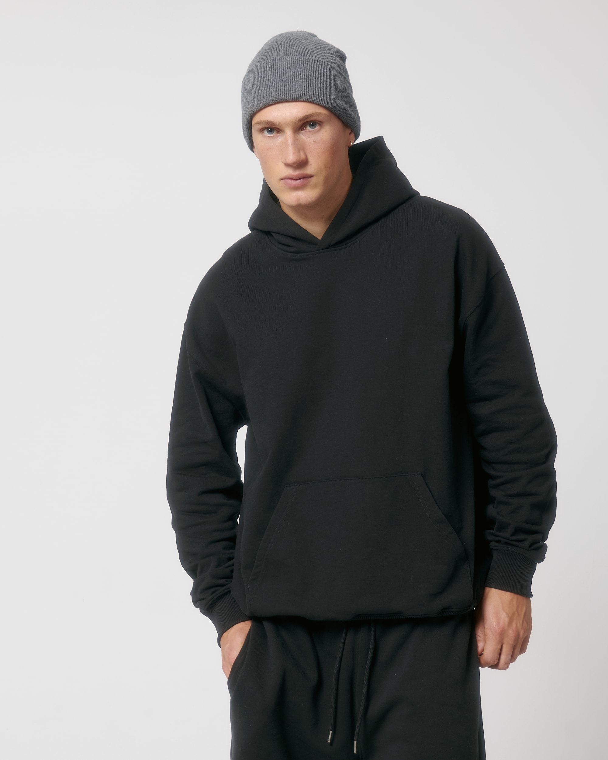 Black SFM0_STSU797_C002.jpg