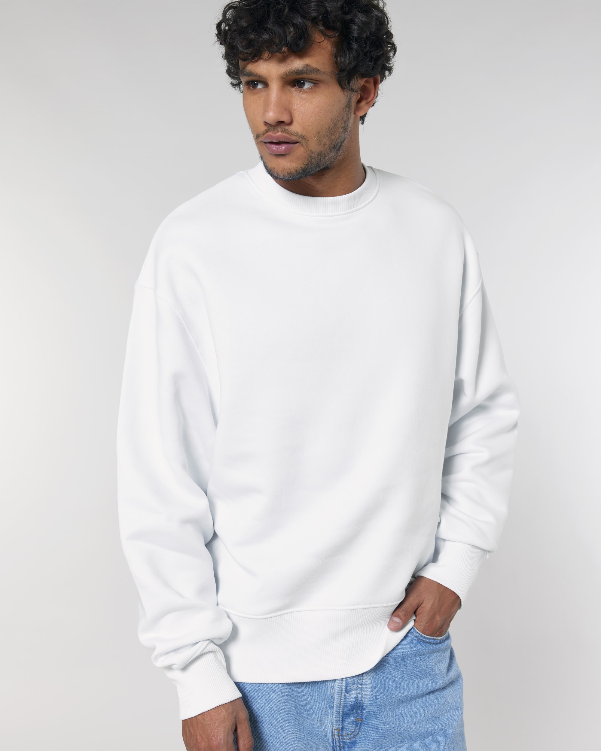 White SFM0_STSU857_C001.jpg