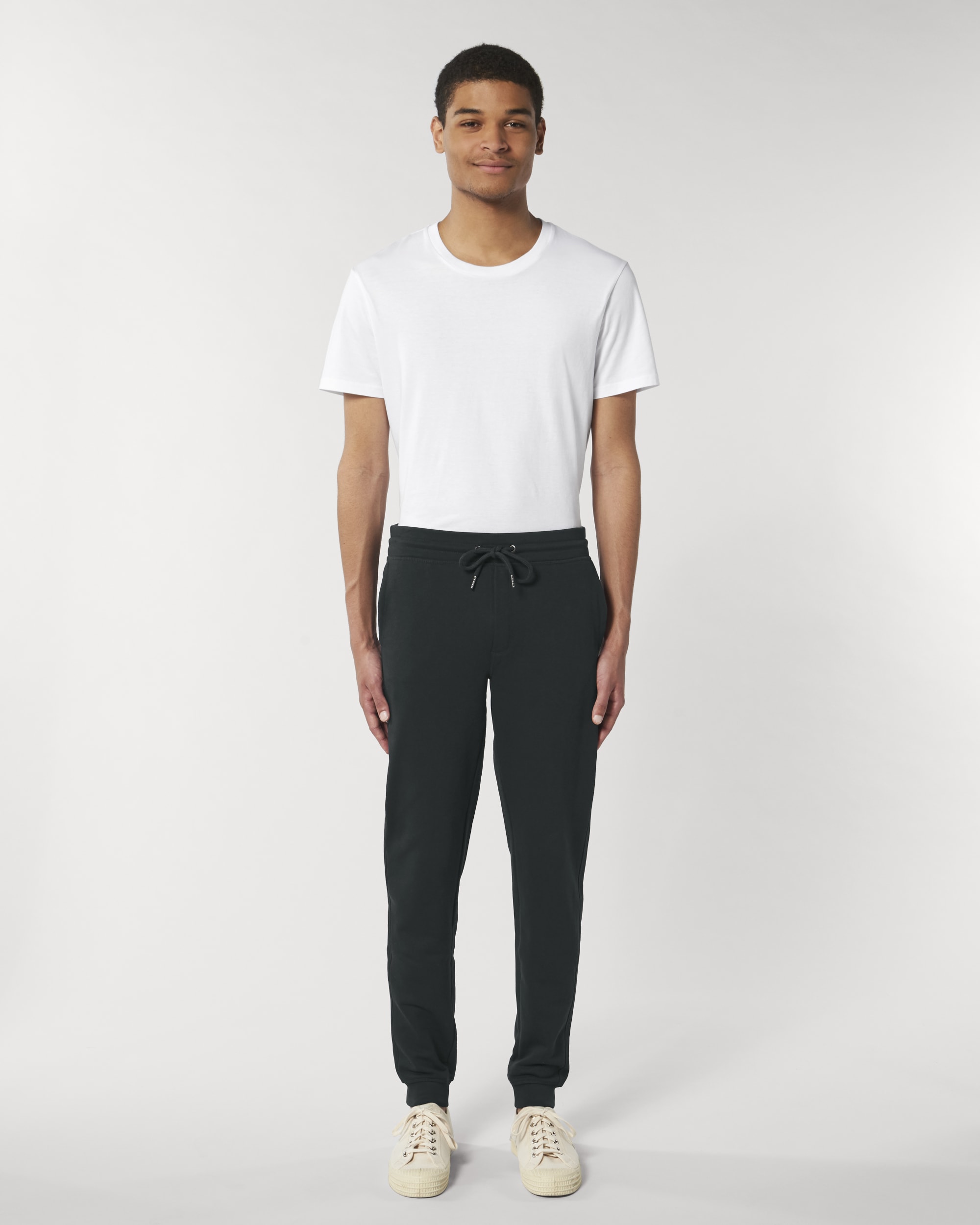 Black SFM1_STBM519_C002.jpg