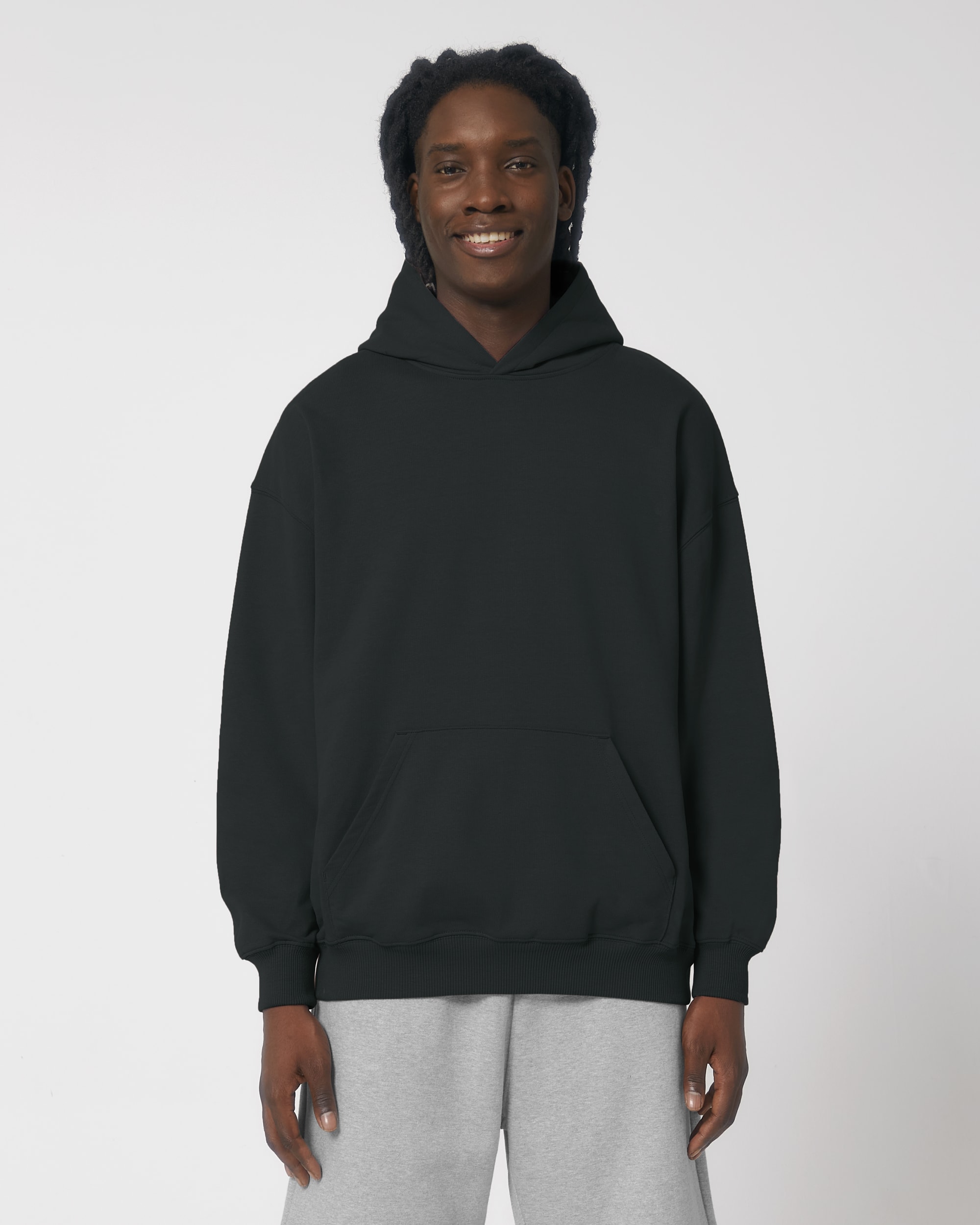 Black SFM1_STSU797_C002.jpg