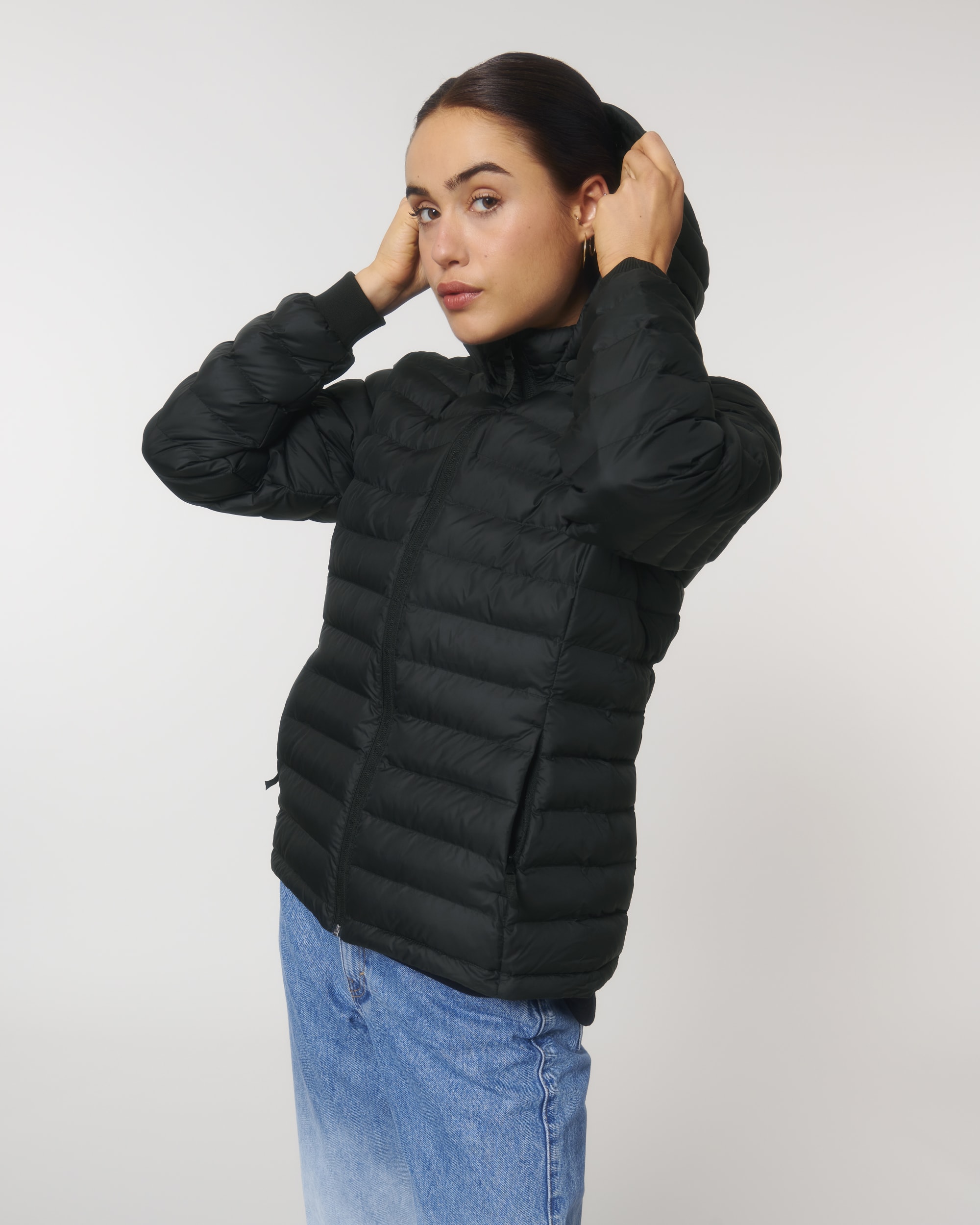Black SFM5_STJW839_C002.jpg