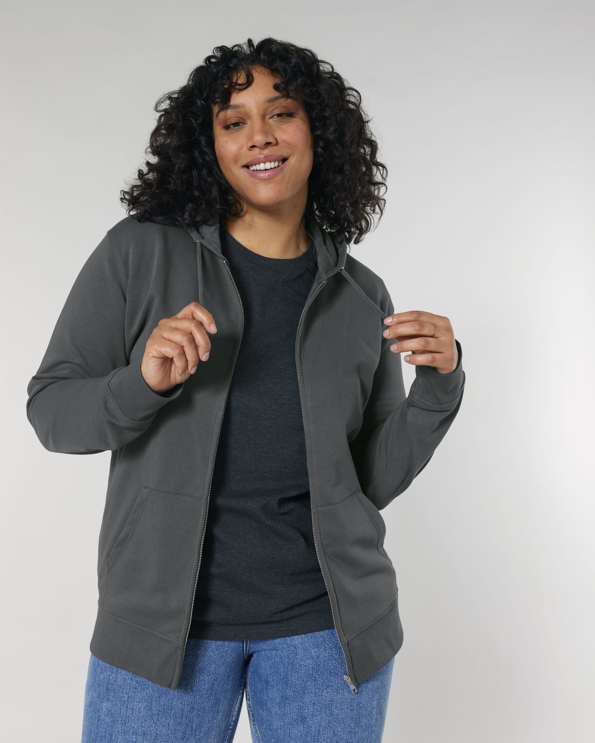 Anthracite SFM5_STSU820_C253.jpg