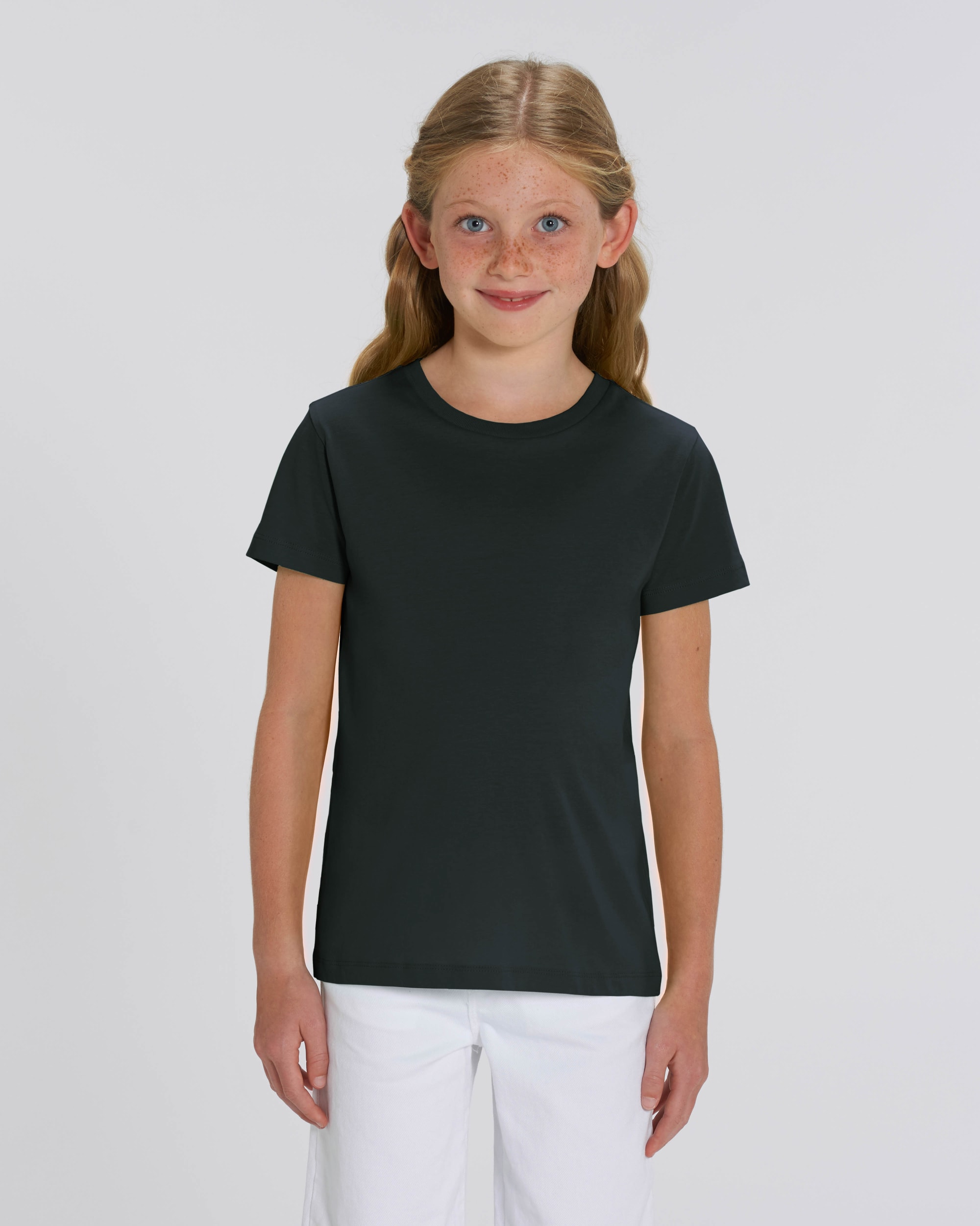 Black SFM5_STTK909_C002.jpg