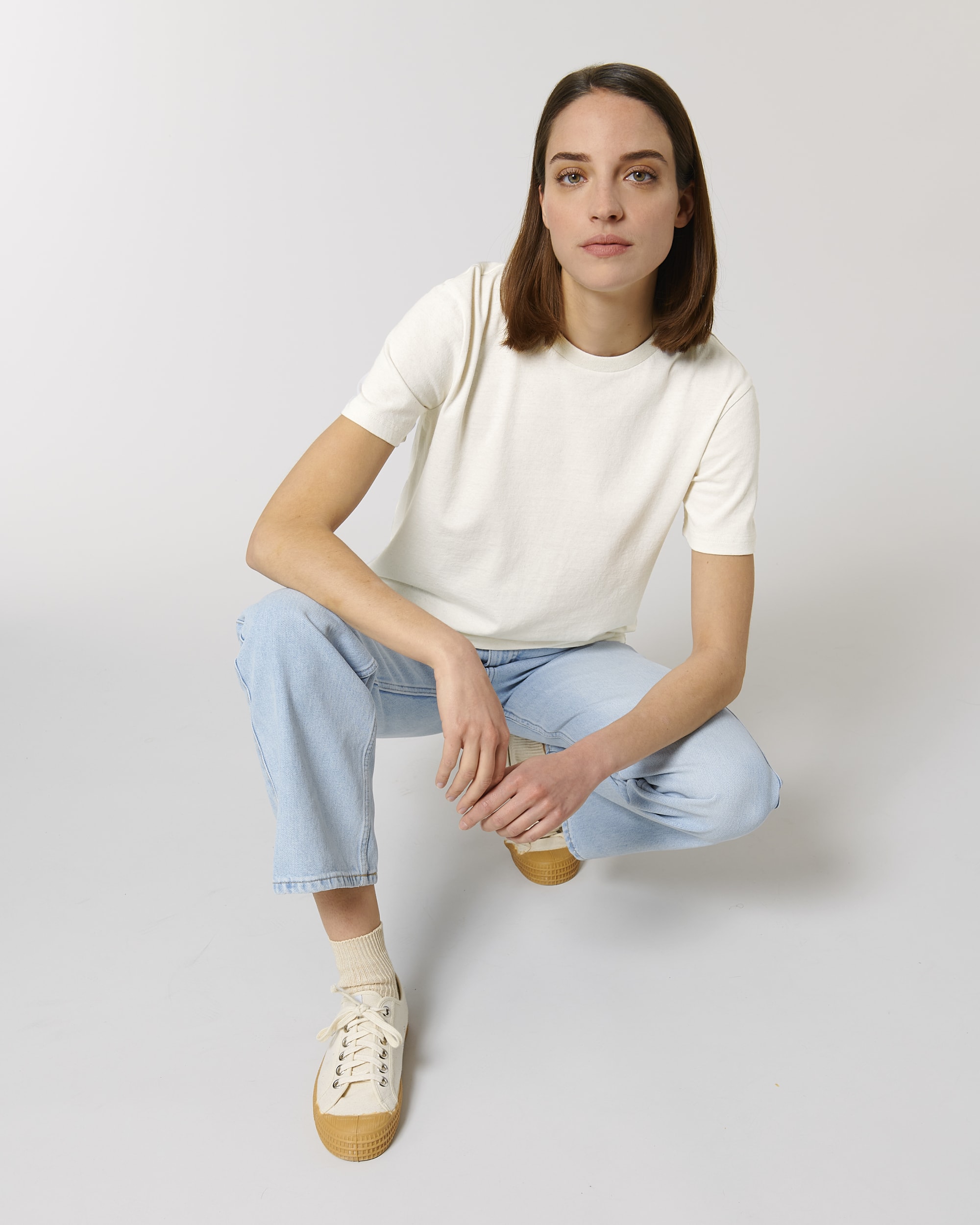 RE-White SFM5_STTU787_C602.jpg