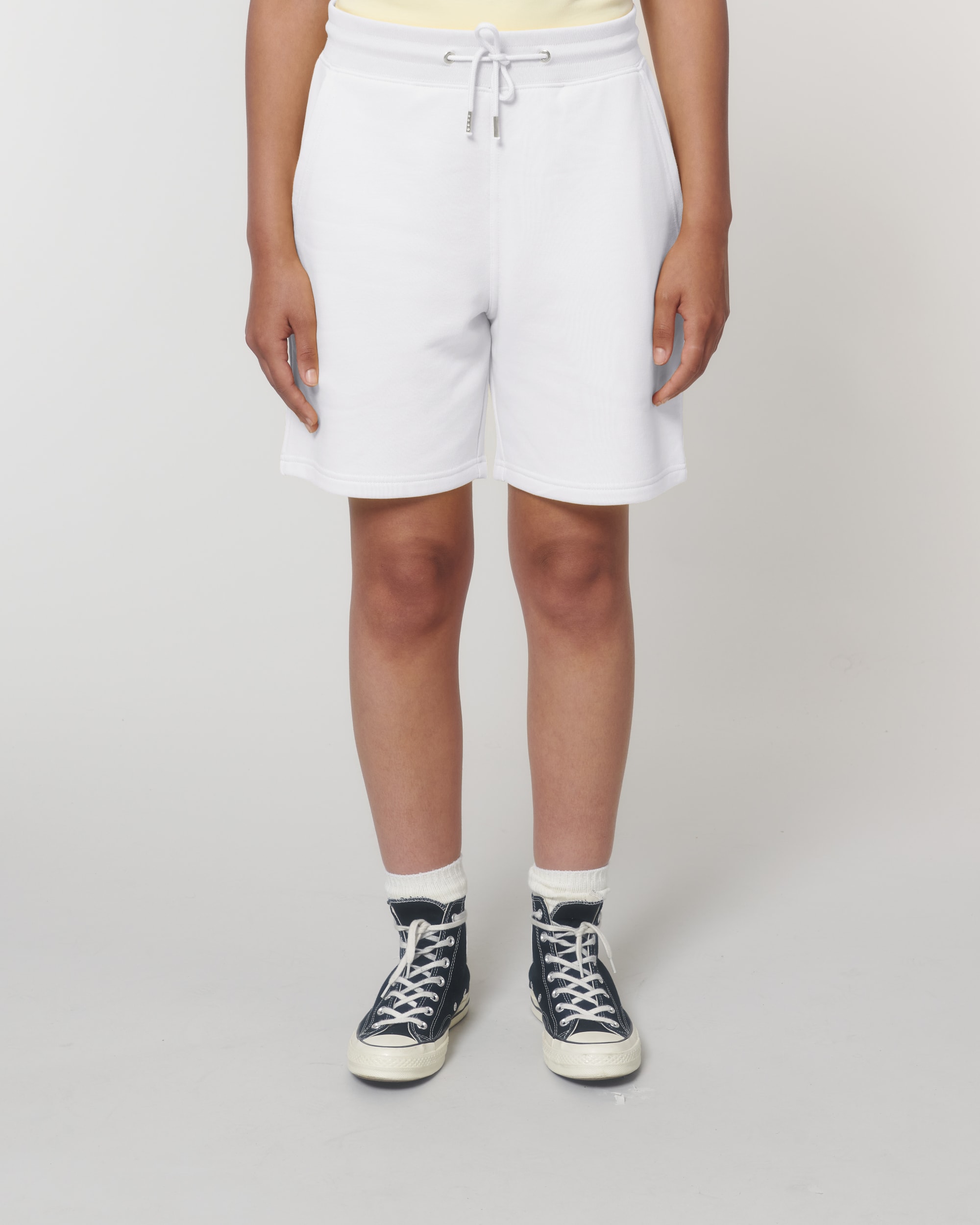 White SFM6_STBU578_C001.jpg