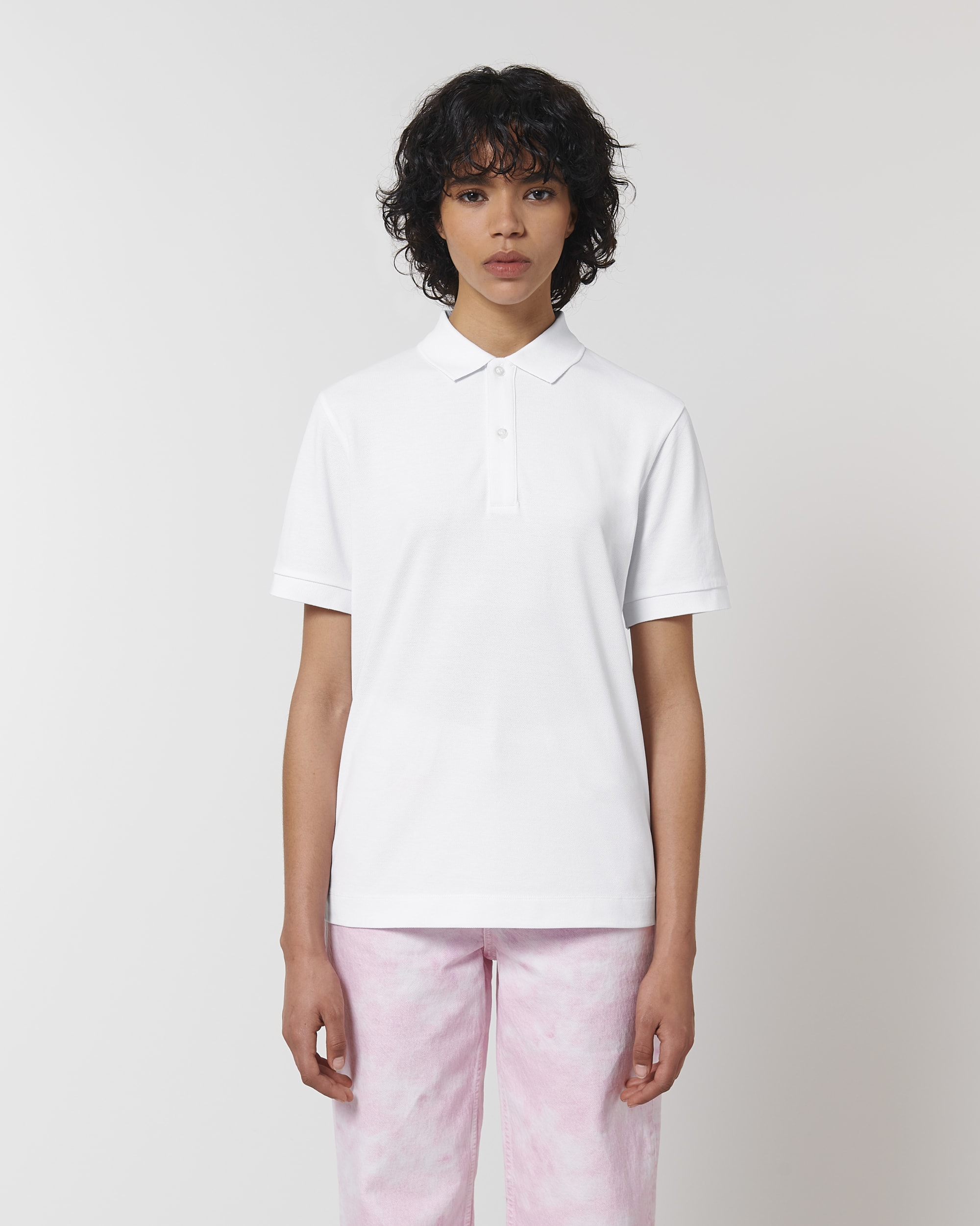 White SFM6_STPU331_C001.jpg