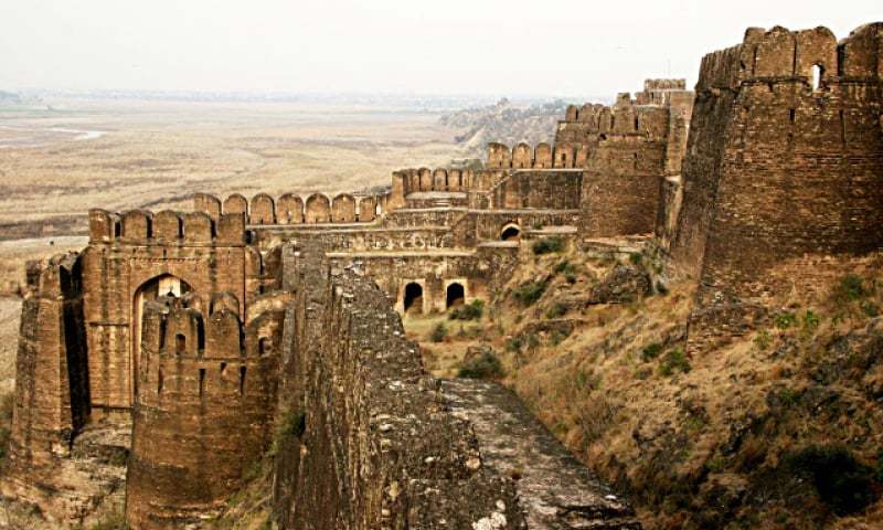 essay on historical places in pakistan