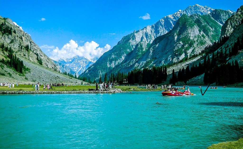 the places in pakistan to visit