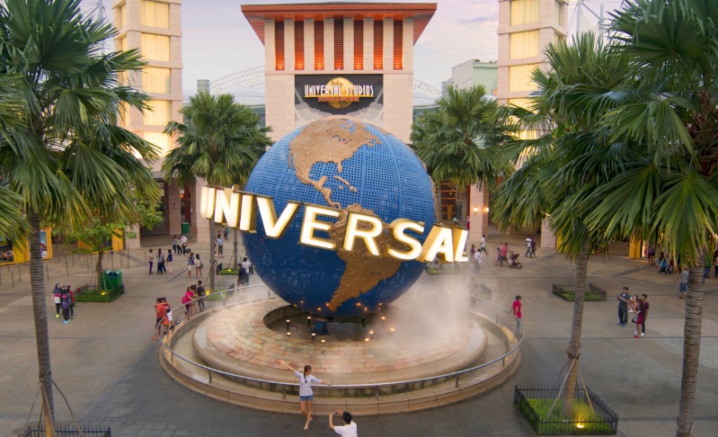 Universal Studios Singapore with One-Way Transfer (SIC)