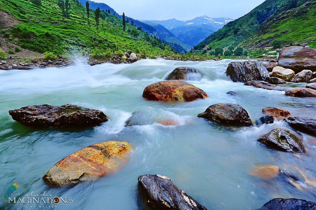 Visit Siri Paye Meadows and drive towards Naran