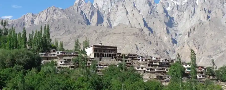 Khaplu Valley Skardu - Land of Glaciers and Valleys