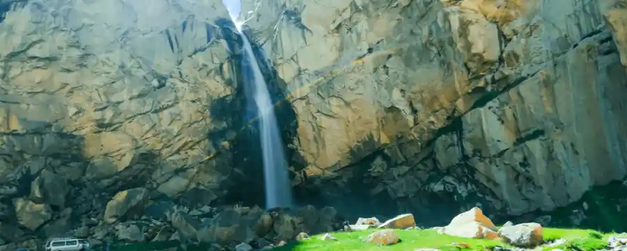 Stunning Khamosh Waterfall, Kharmang Skardu