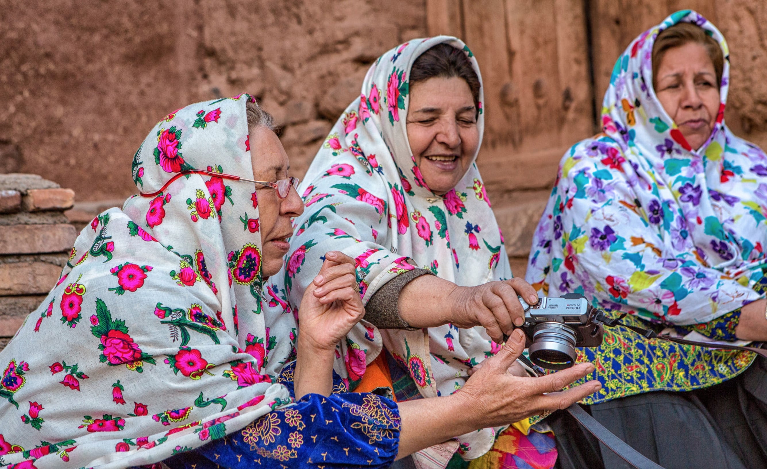 woman of abyaneh iran