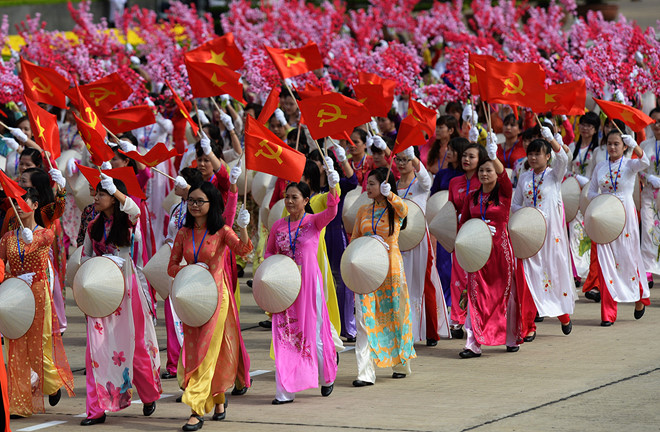 vietnamese woman on national day parade