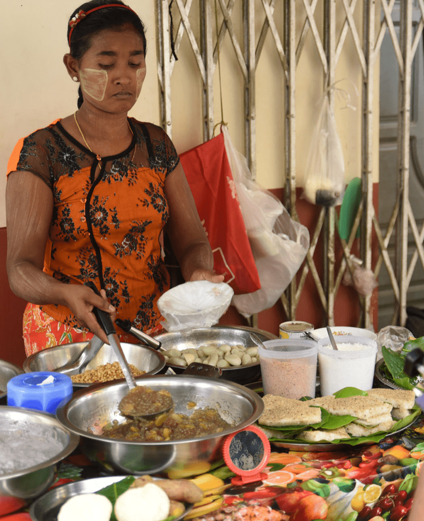 Thanaka myanmar photo