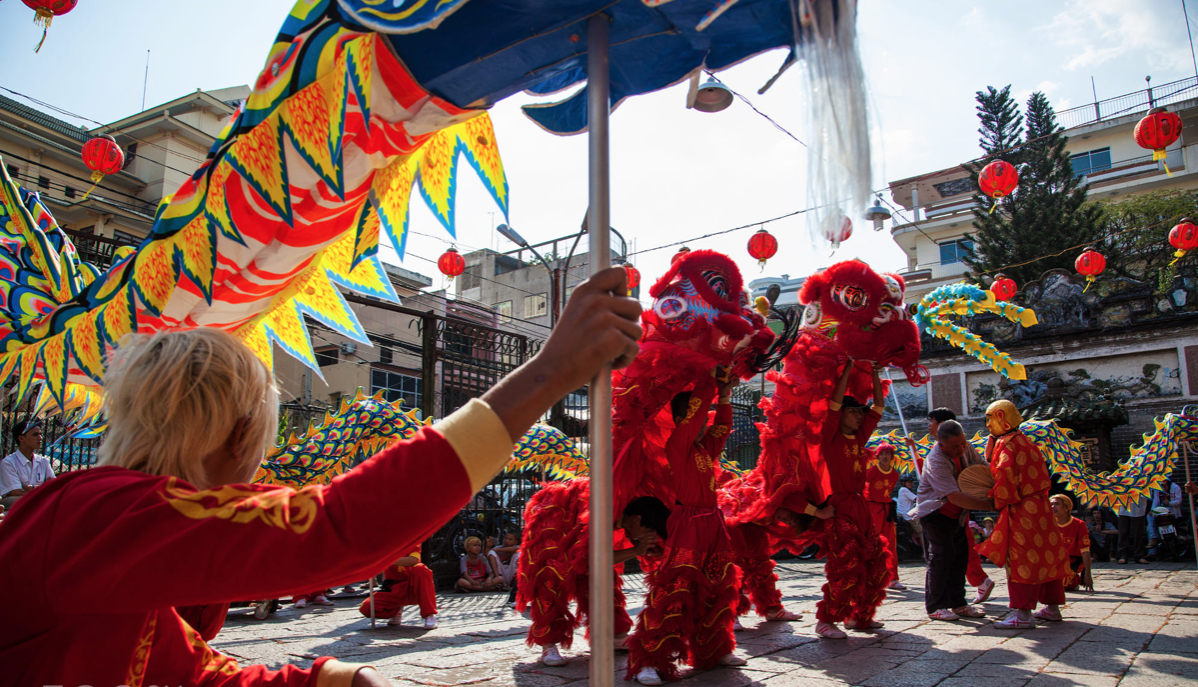 Vietnamese lion dragon dance