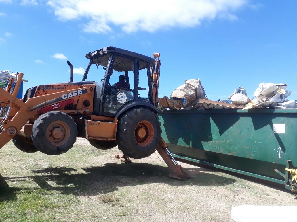 Unite BVI_environment_debris_group clean up truck