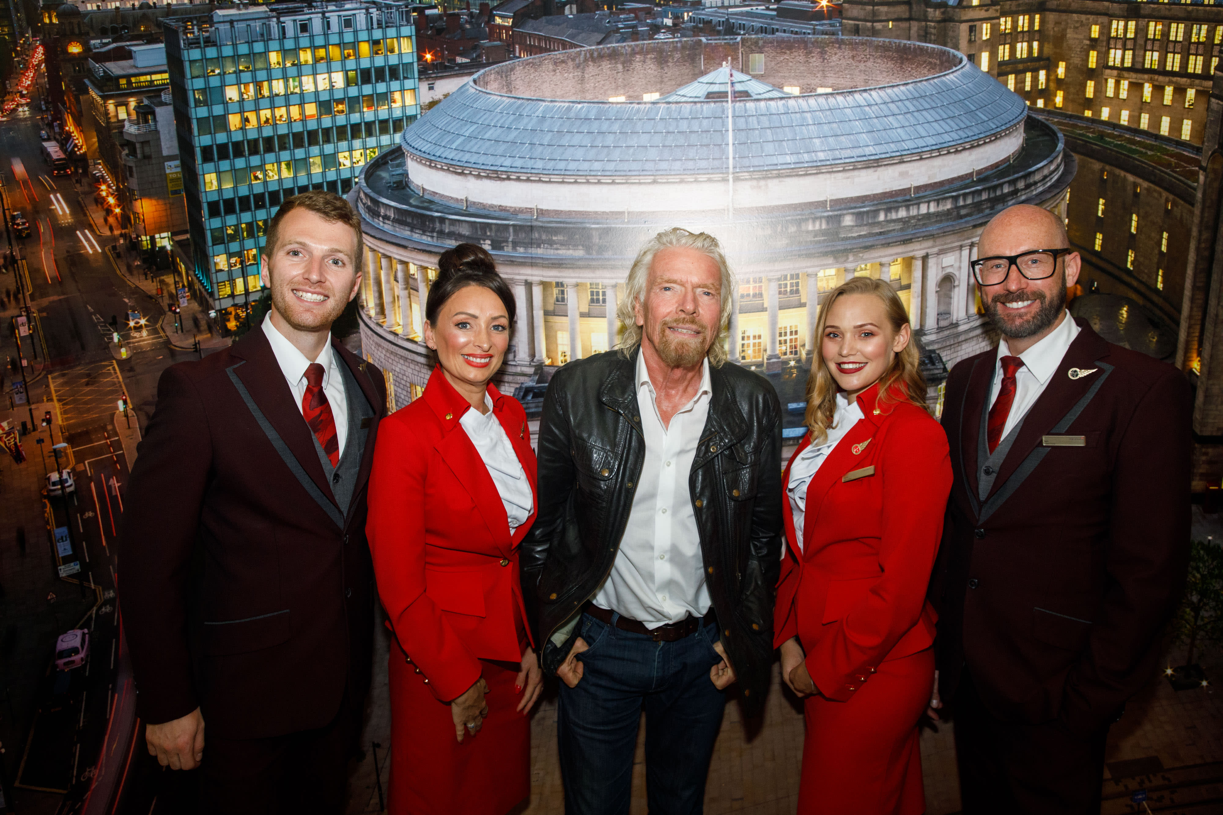 Richard Branson and Virgin Atlantic cabin crew Richard Branson and Virgin Atlantic cabin crew