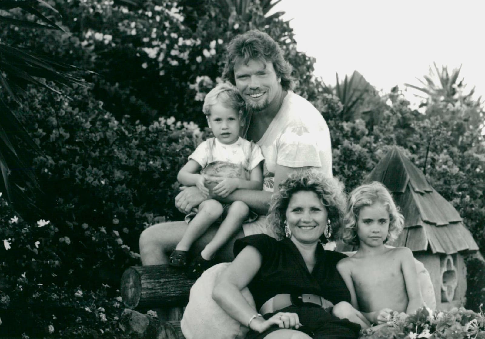 richard joan sam holly - family photo richard joan sam holly - family photo