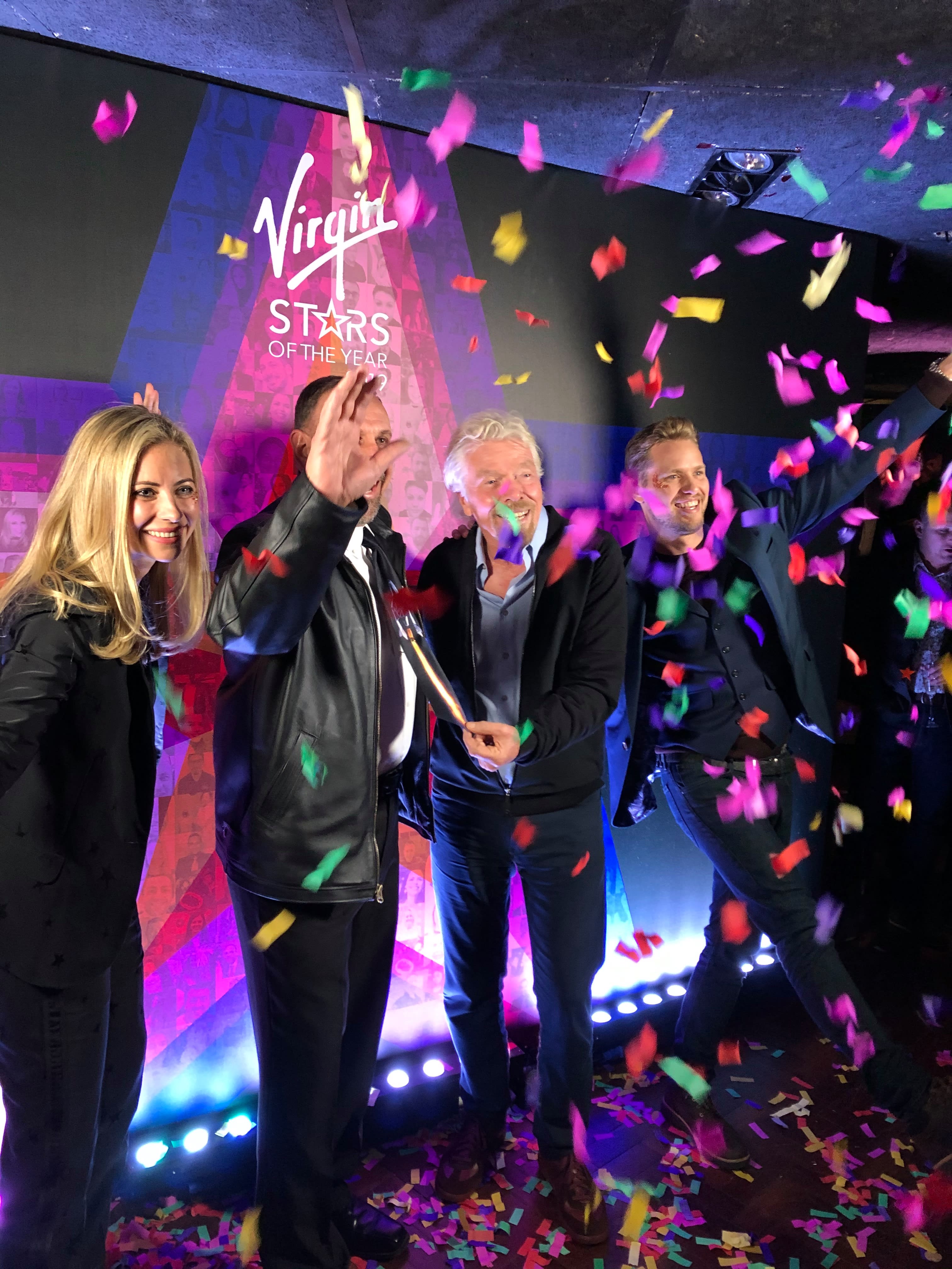 Richard Brans - Holly - Sam - Mike Masucci - Virgin Galactic - Stars 2019 Richard Brans - Holly - Sam - Mike Masucci - Virgin Galactic - Stars 2019