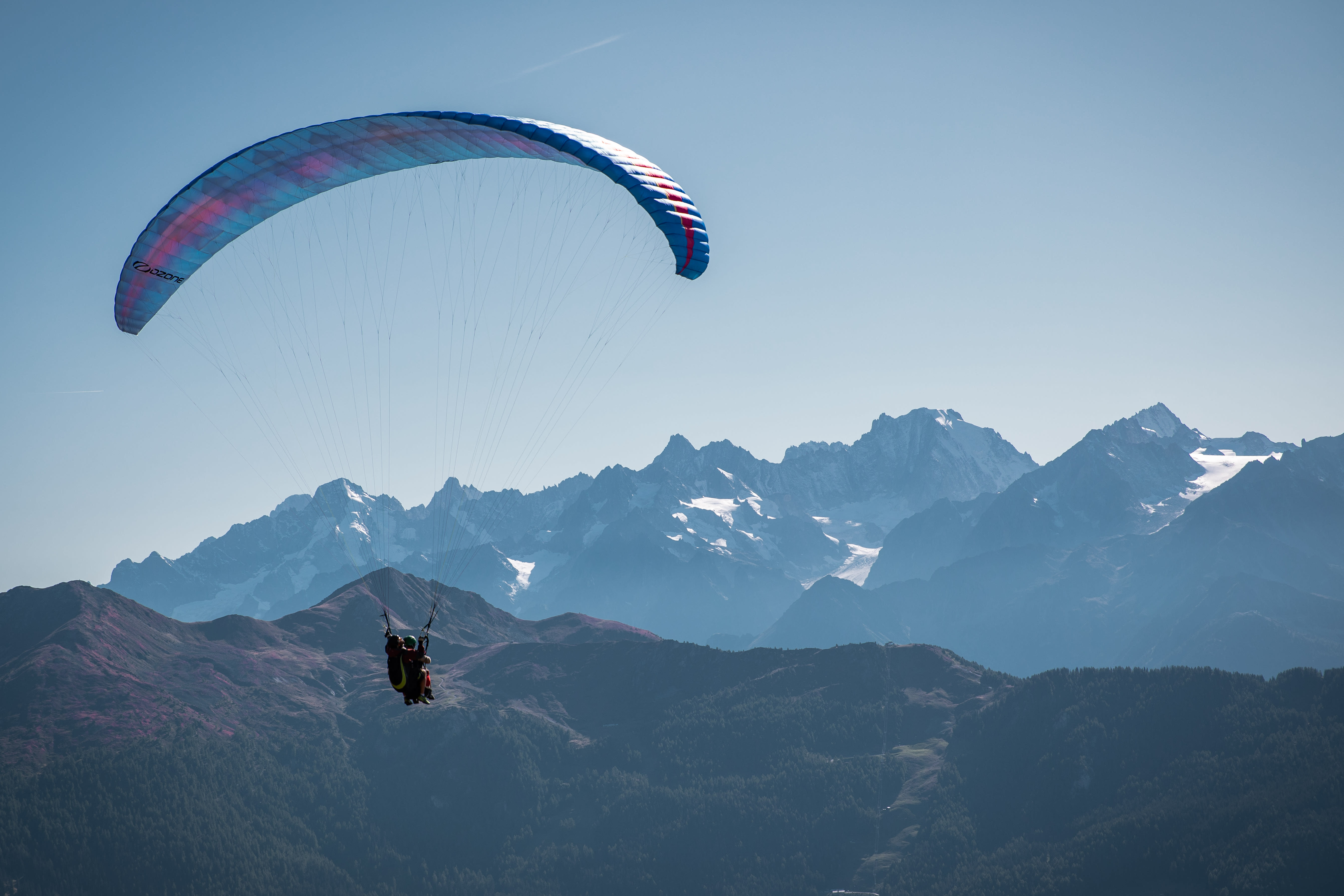 Strive Challenge 2019 - Richard Branson Paraglide Strive Challenge 2019 - Richard Branson Paraglide