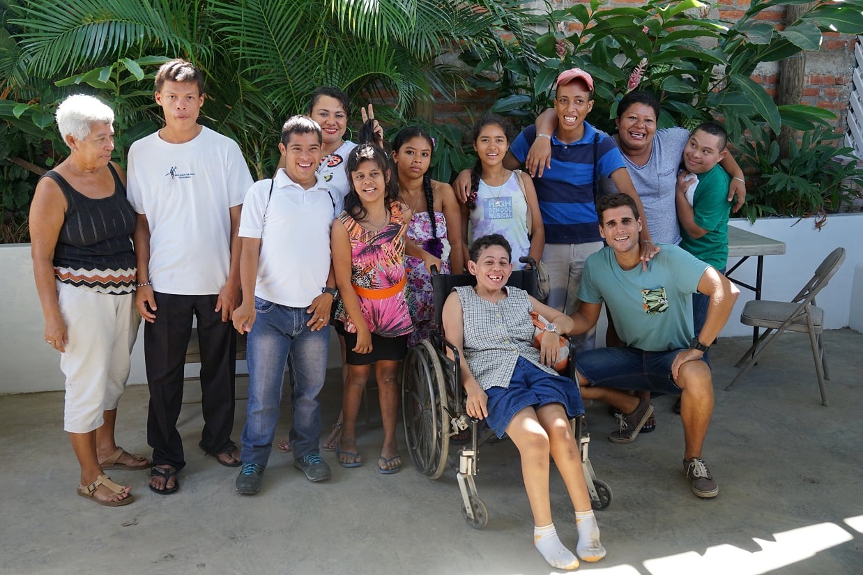 Virgin Unite, MacroAdventure, Entrepreneurship, Manos Unidas
