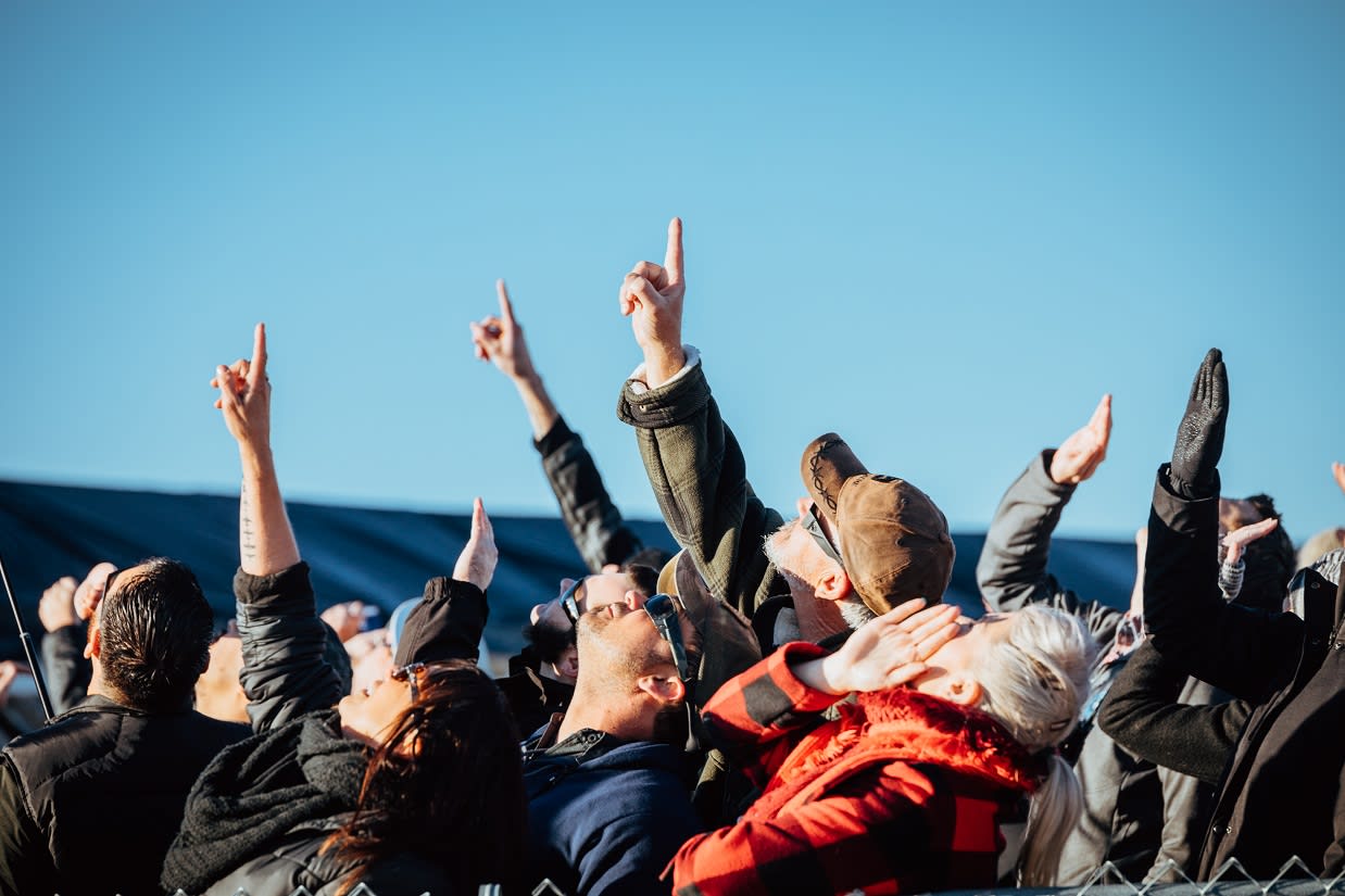 Virgin Galactic first spaceflight Crowds point to the sky at Virgin Galactic's first spaceflight