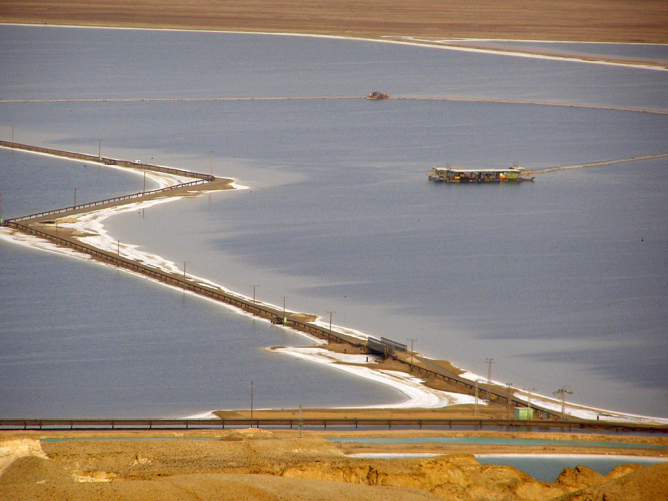 Mineral extraction, Unite, dead sea Mineral extraction, Unite, dead sea