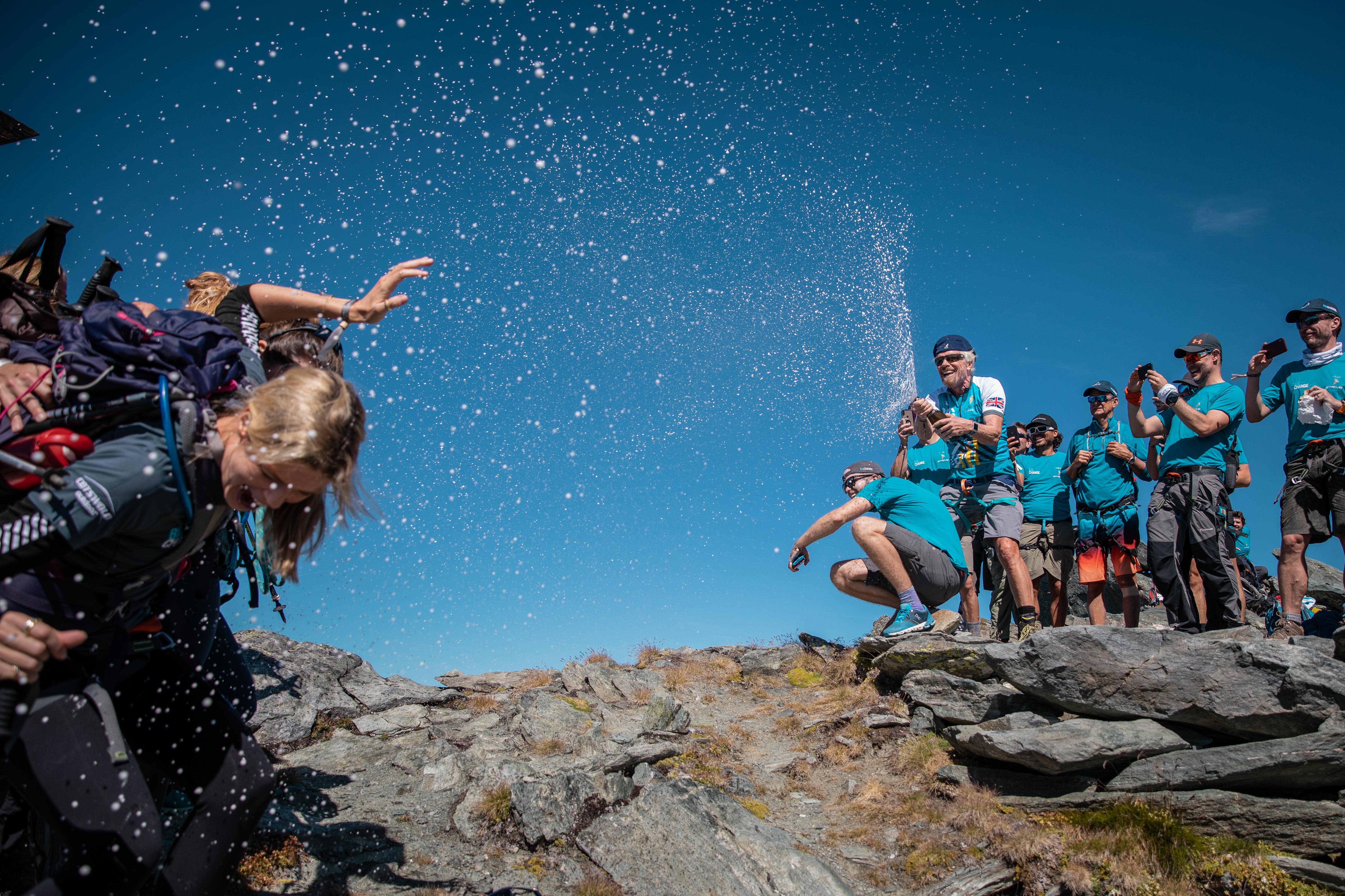 Richard Branson Strive Challenge 2019 - Champagne Richard Branson Strive Challenge 2019 - Champagne