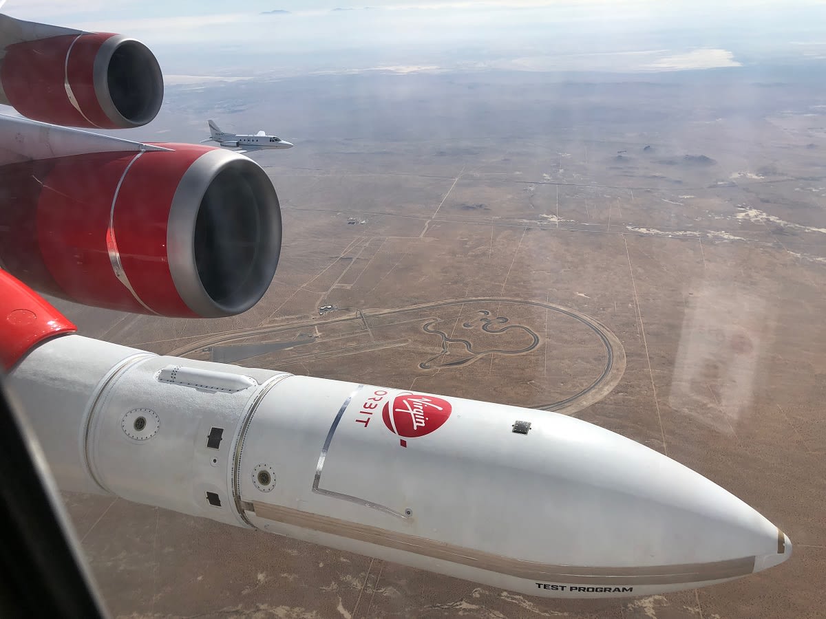 Virgin Orbit Cosmic Girl captive carry test Virgin Orbit Cosmic Girl captive carry test