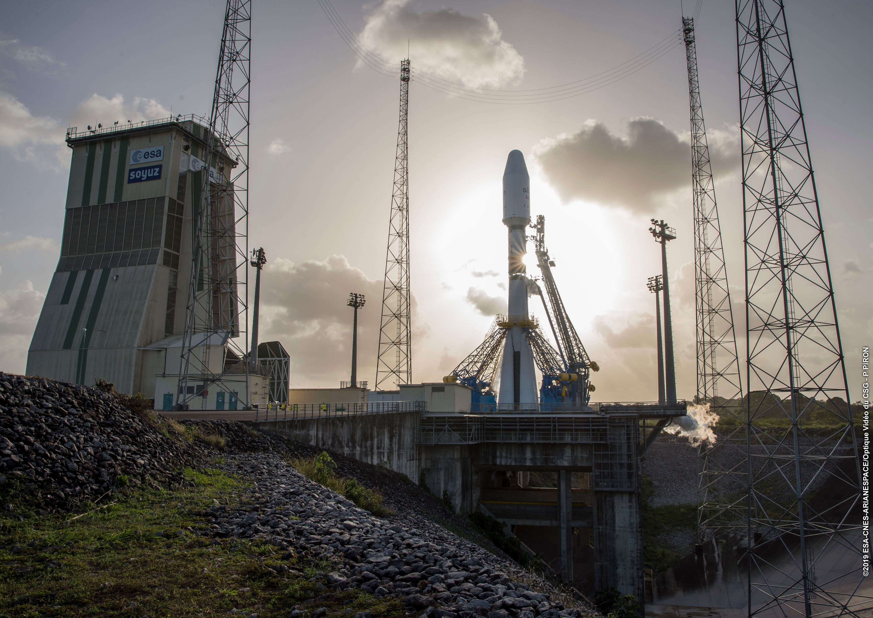 OneWeb launches its first satellites OneWeb launches its first satellites