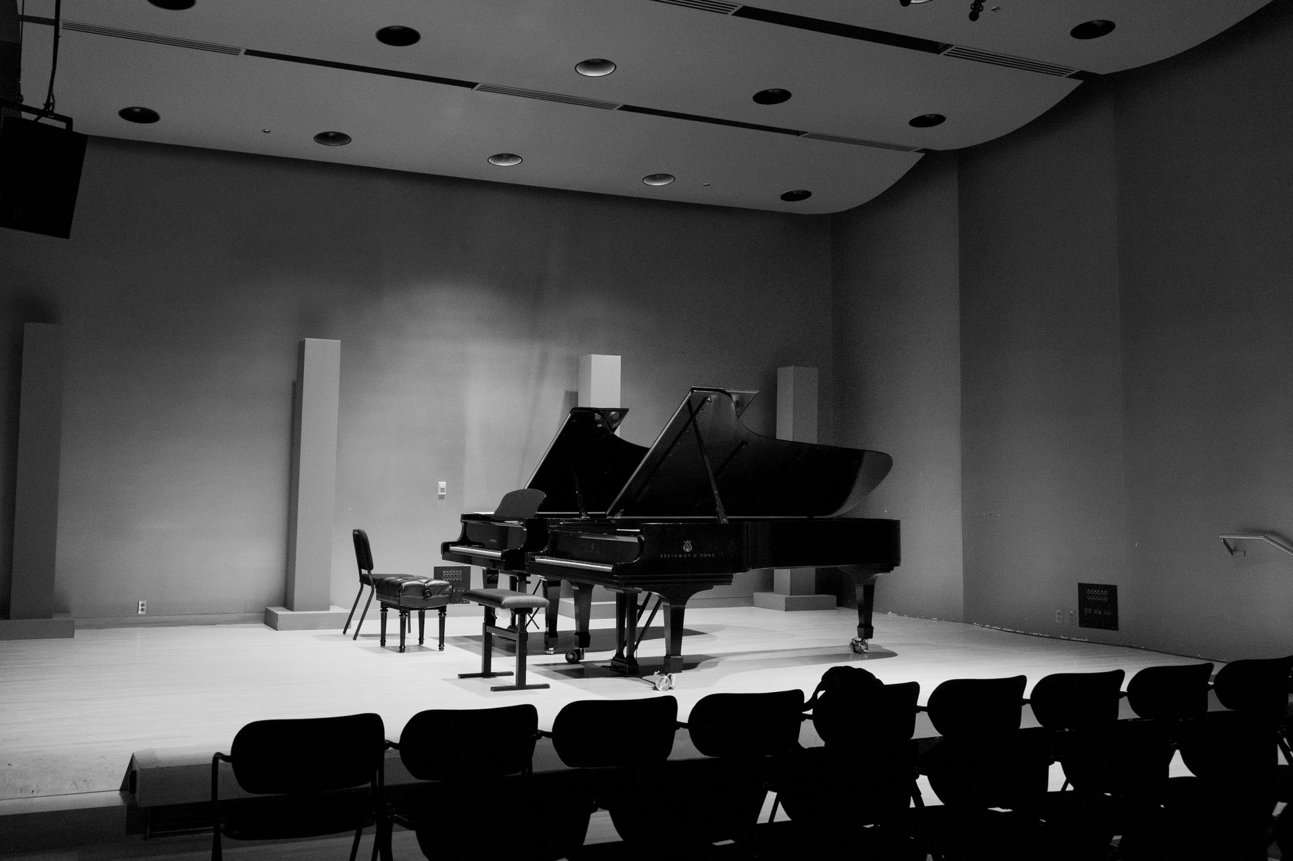 Piano Movers in Houston: Finding the Right Experts for Your Instrument
