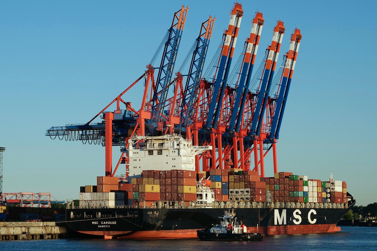 New Shipping Containers for Sale: Making Containers More Friendly