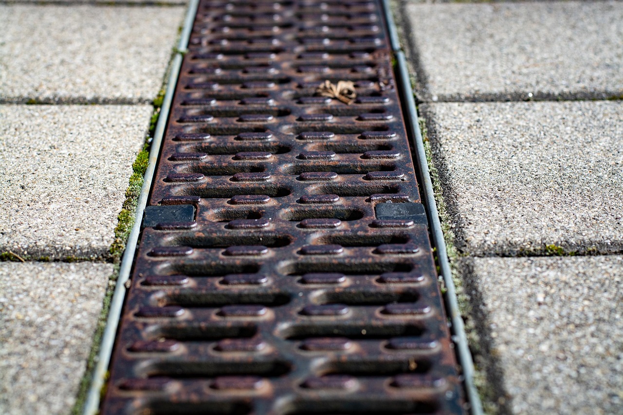Keep Your Property Safe and Sound with Aaron’s Gutter Cleaning Services