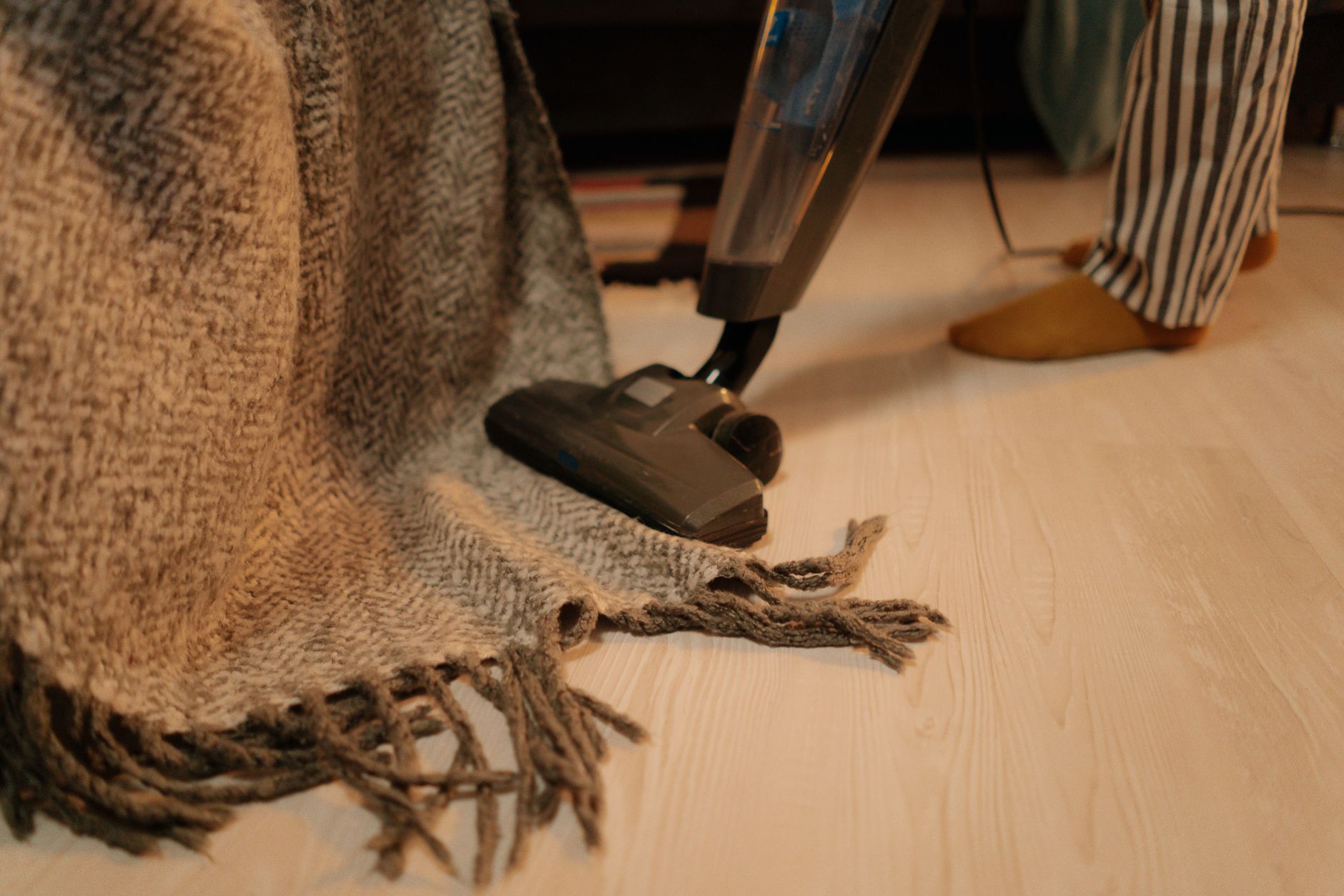 The Difference Between Steam Cleaning and Shampooing Carpets