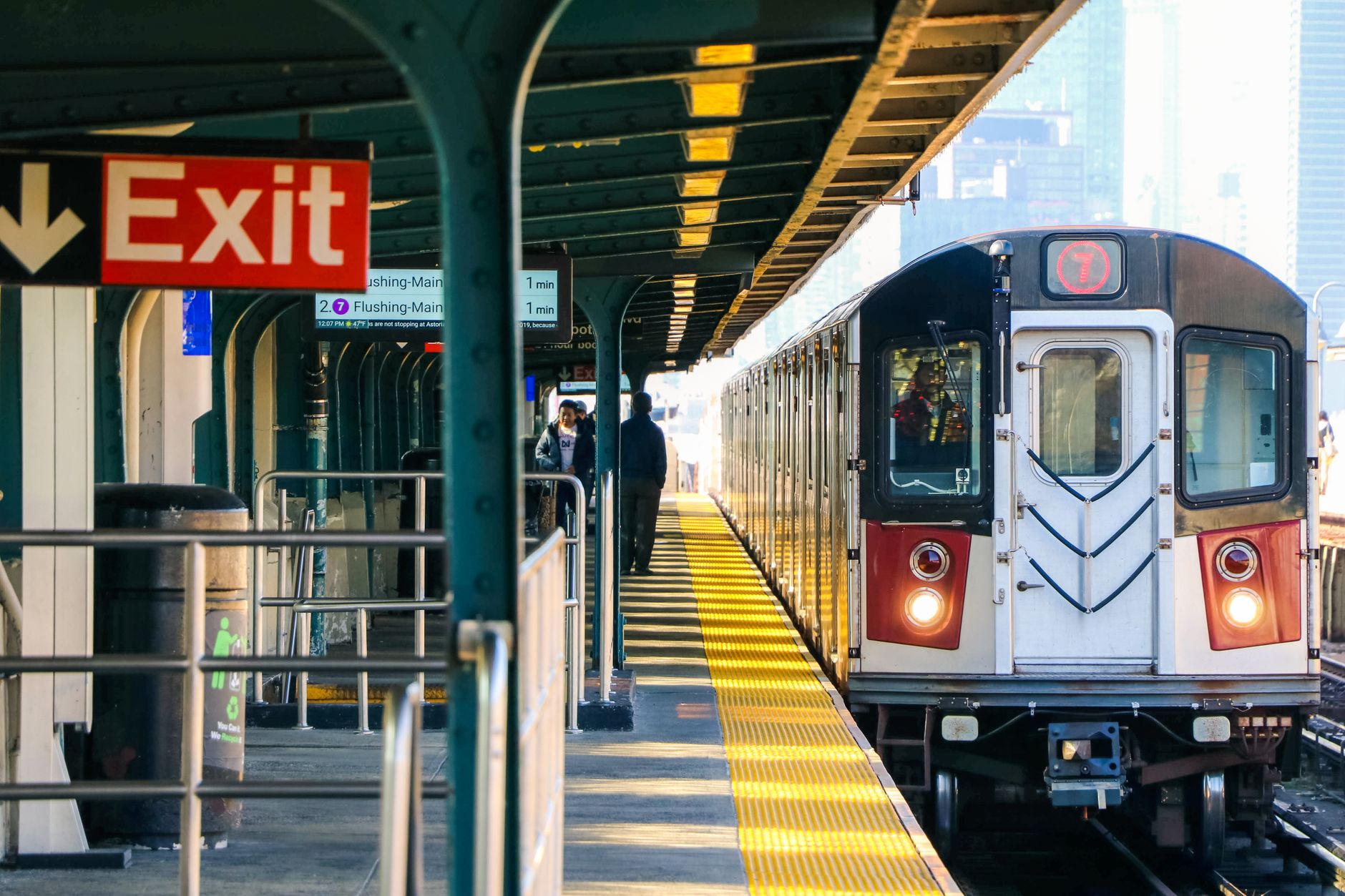 Commuter railroad strike ends with new deal