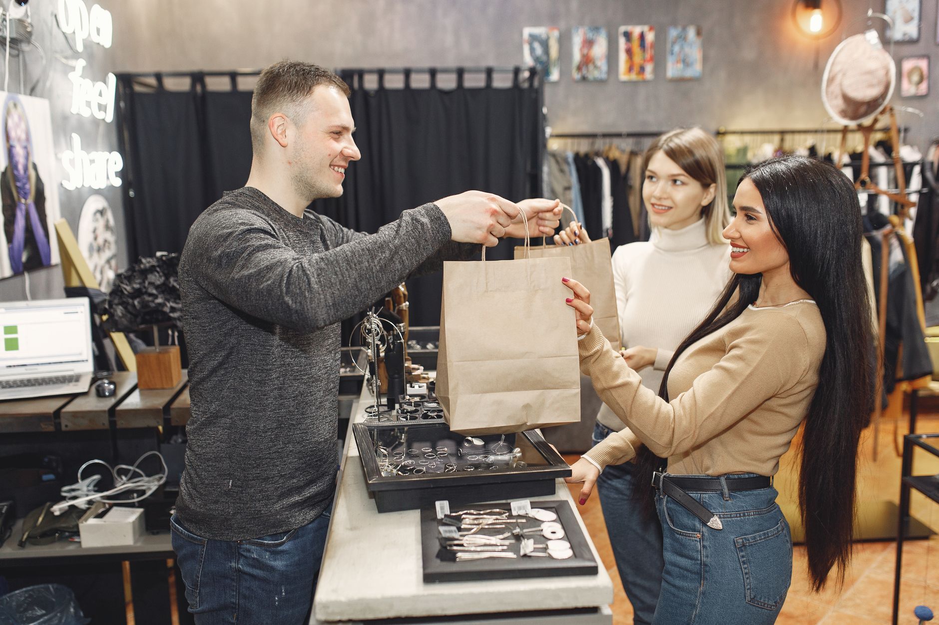 Transforming Retail with AI Shopping Assistants