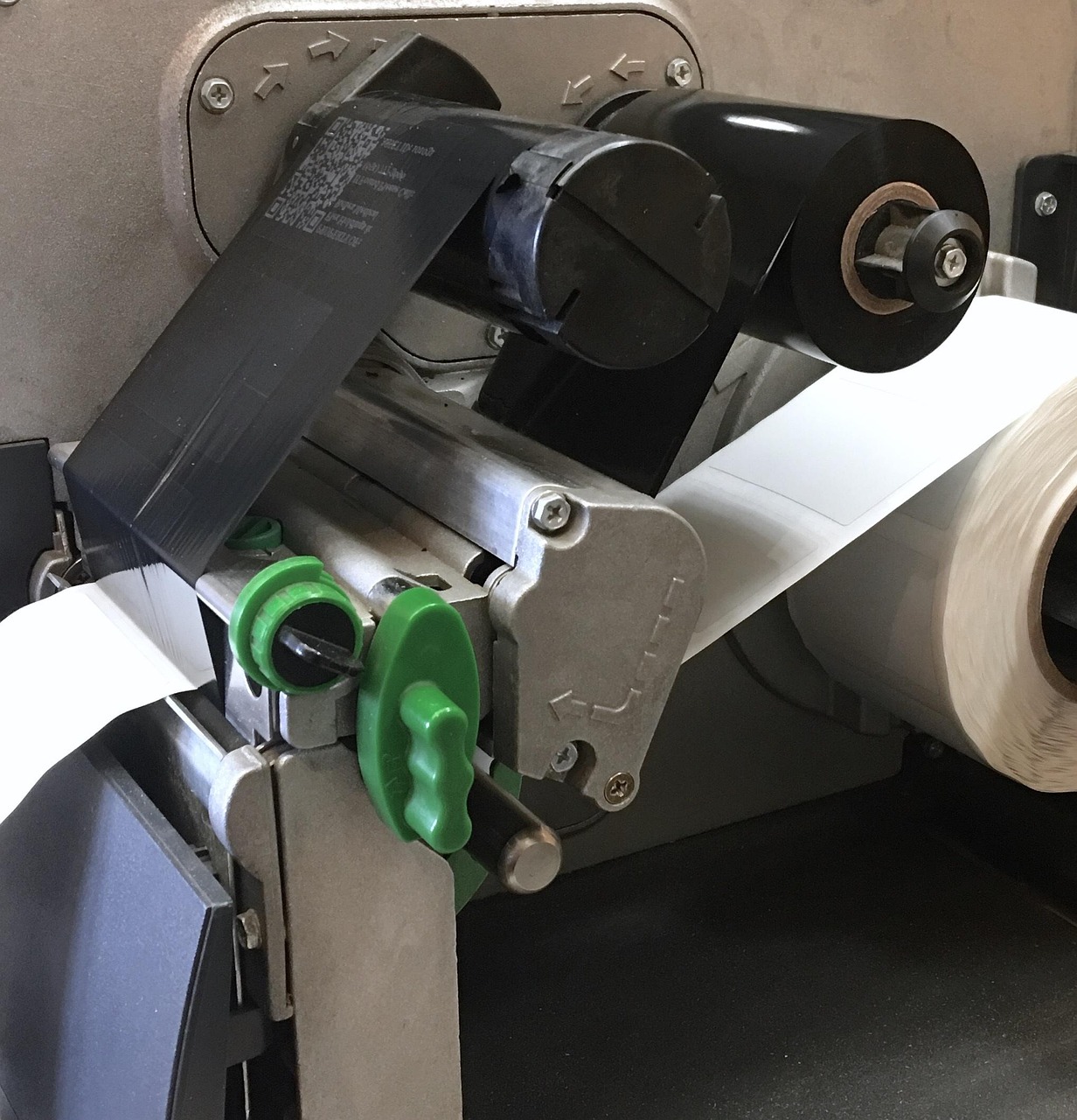 How can you get the best possible results in your sticker and labelling projects?
