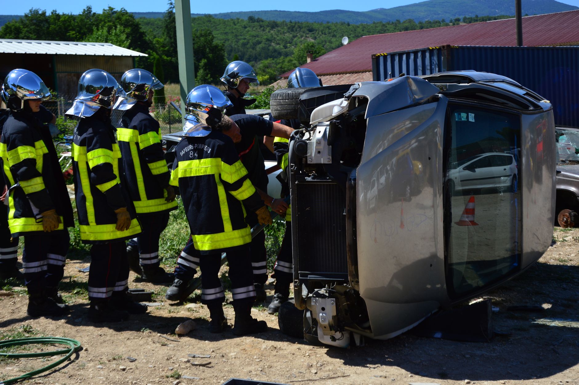 Guide For Handling Insurance Providers After Accident