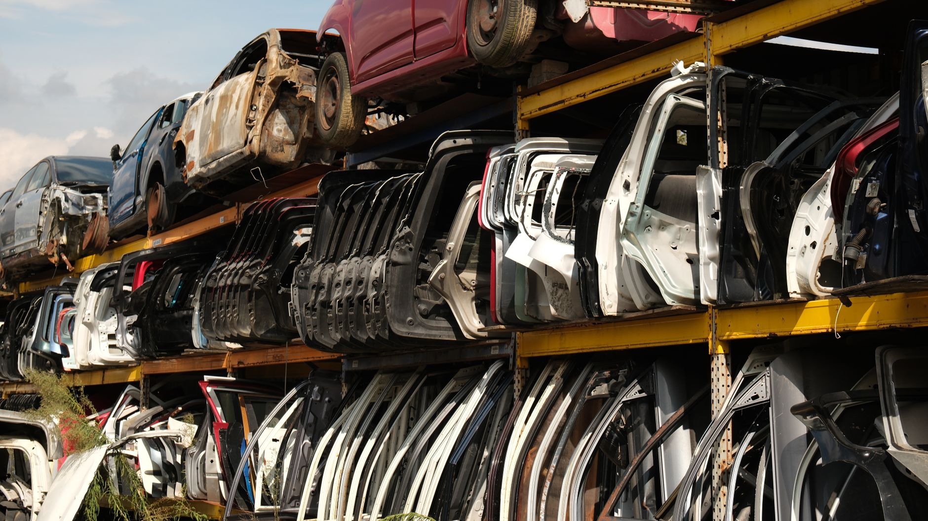 Best Scrap Car Buyers in Ontario: How to Sell Your Junk Car for Cash
