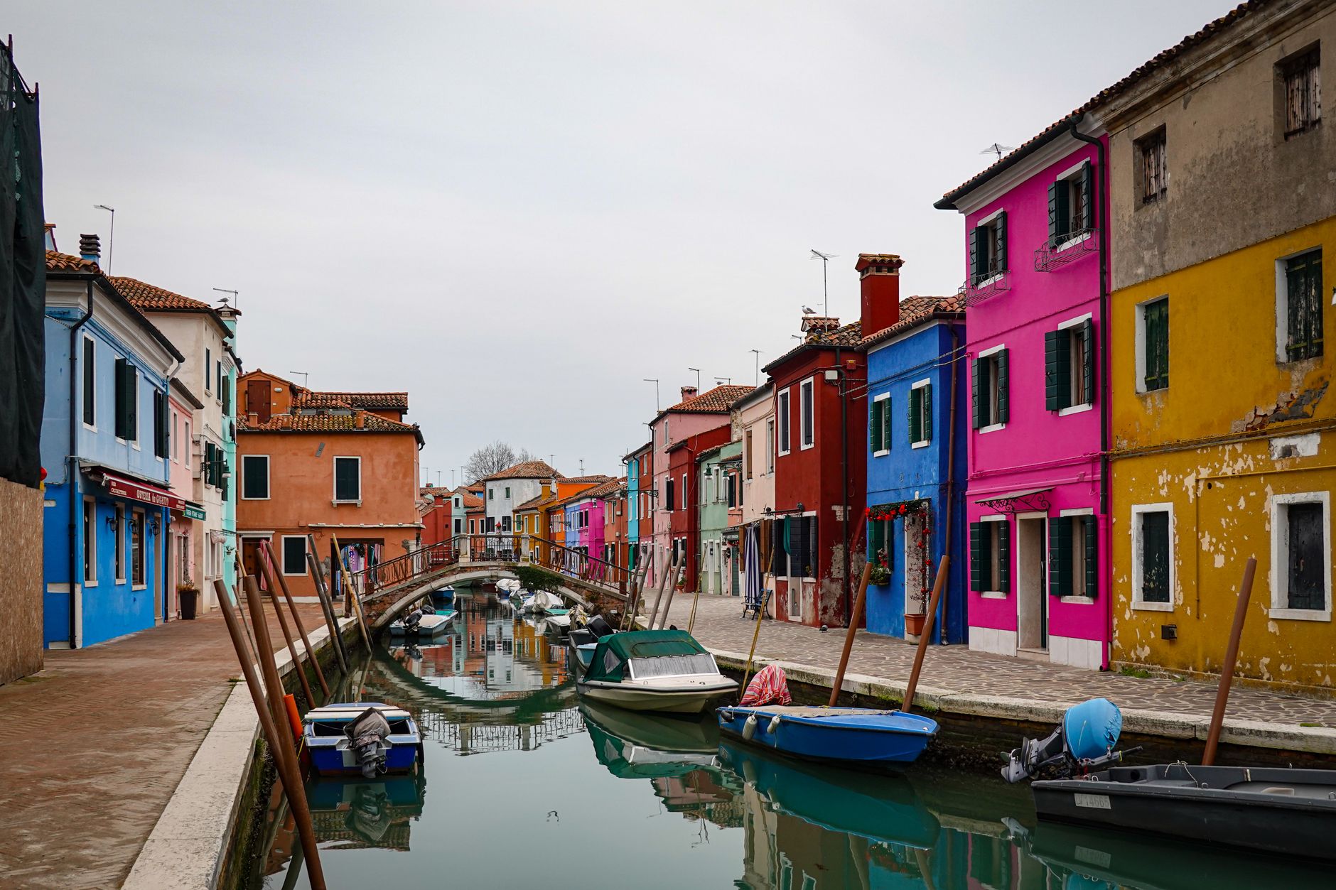 Designer shares tips for bold home colour