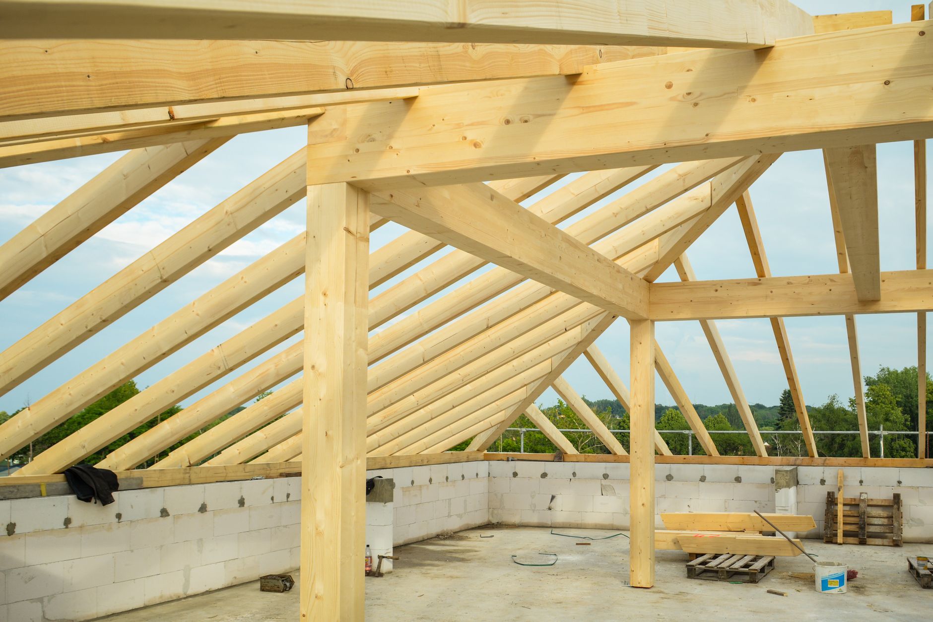 5 Reasons To Opt For A Flat Roof For Your New Home