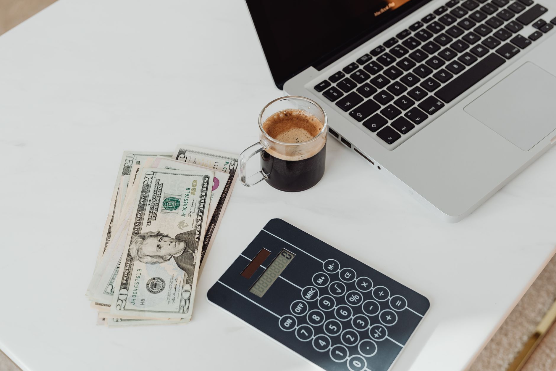 Common Digital Advertising Mistakes That Waste Your Budget