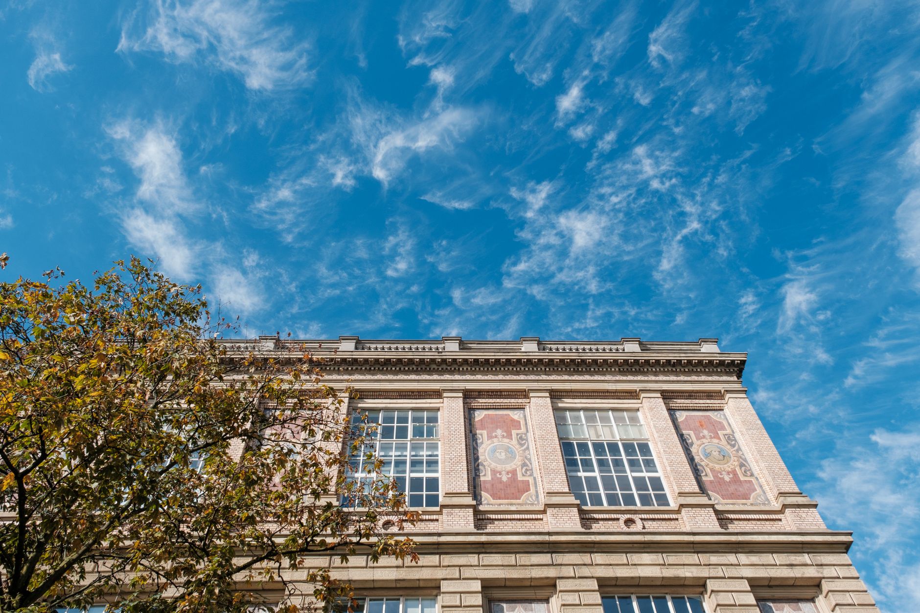 Mosby Building Inspires Arts Leaders to Greatness