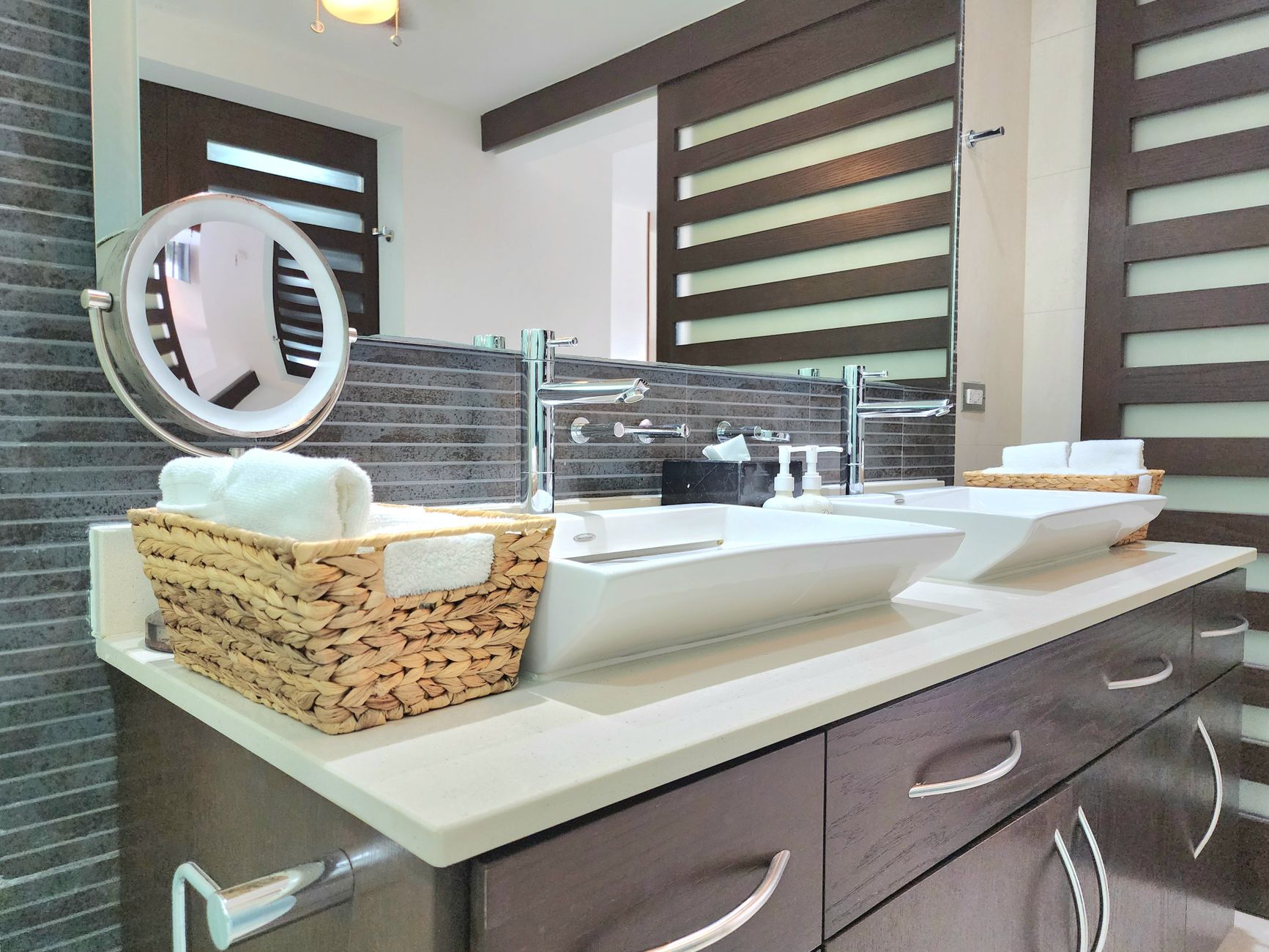 Tips for Choosing the Right Bathroom Fixtures