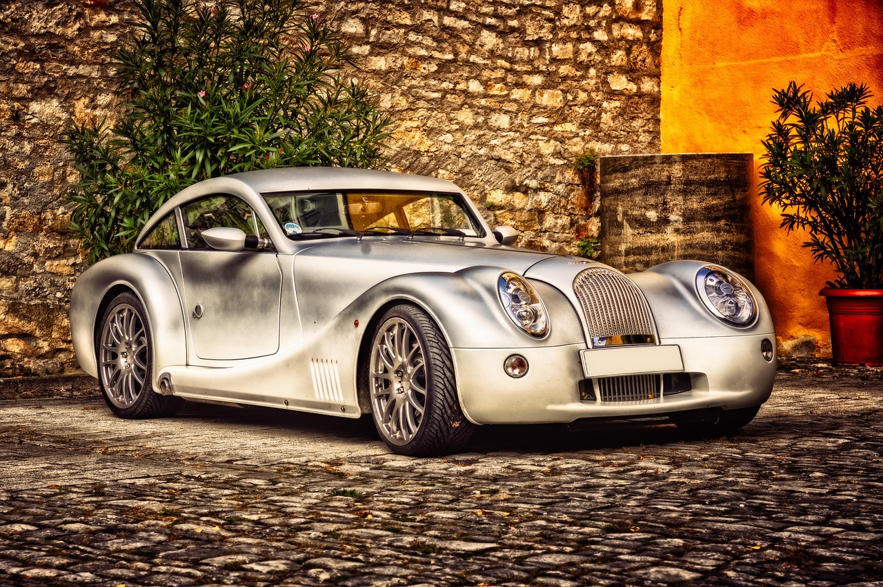 Morgan Supersport 400 Unveiled as the Brands Most Potent Vintage Inspired Roadster to Date