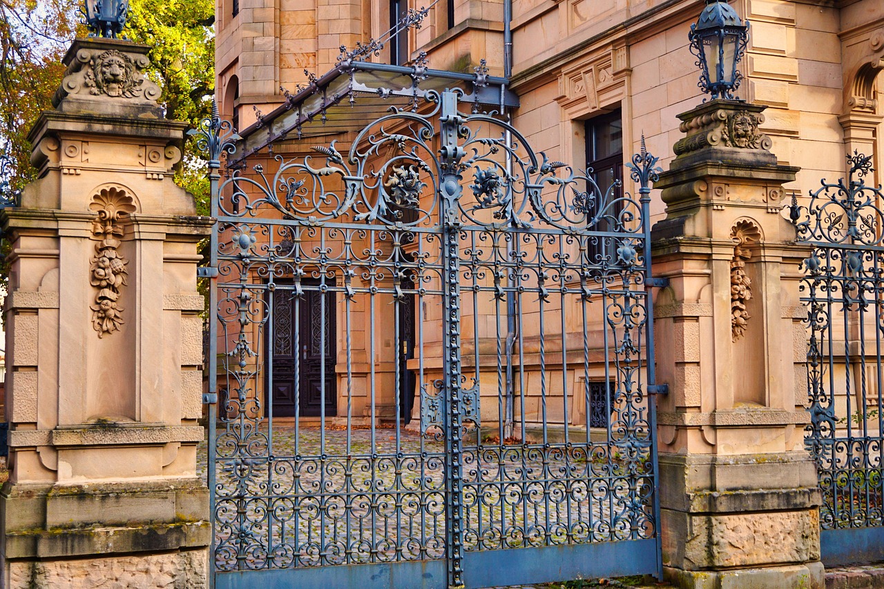Why choose automated gates for your house