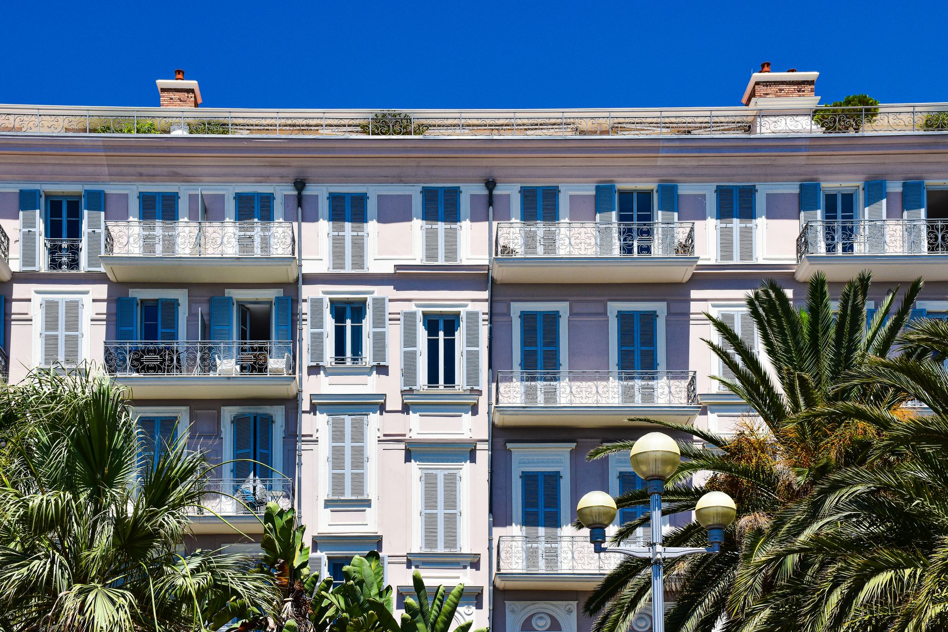 High-End Real Estate on the French Riviera: Unveiling Coastal Luxury