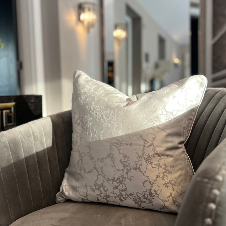 4 Simple Ways To Turn Your Living Room Space More Stylish