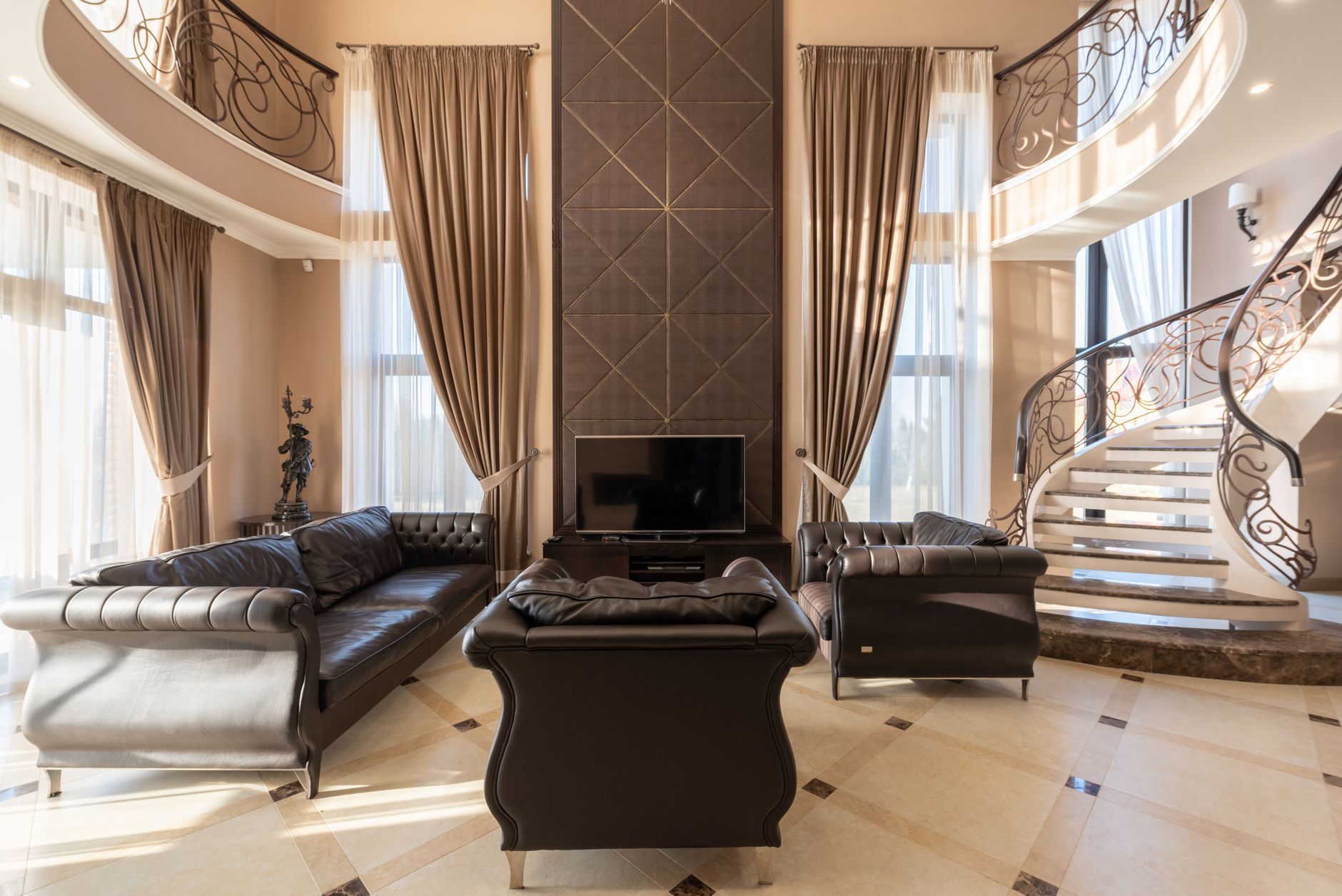 Best Leather Sofas Stay in Style